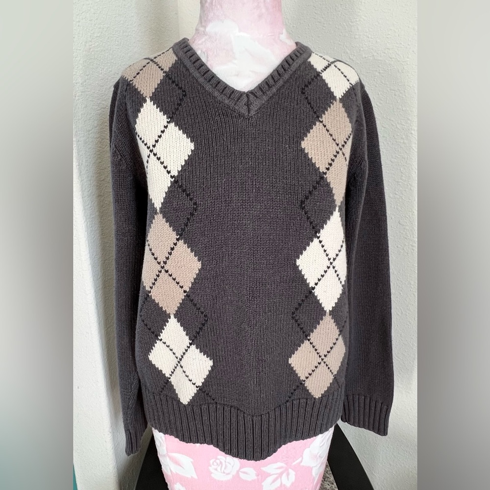 Croft & Barrow Women’s V-Neck Sweater - Dark Gray and Cream